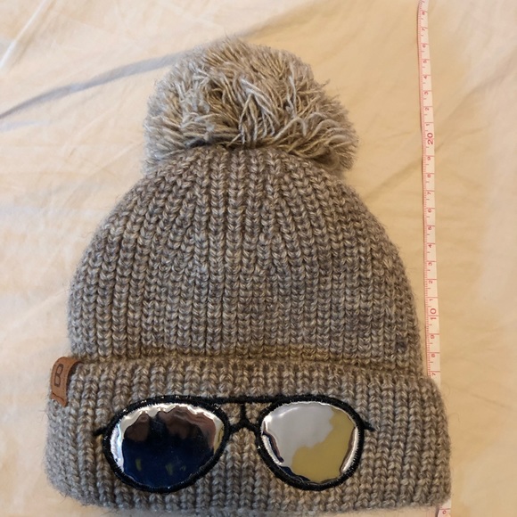 Winter hat - Picture 2 of 3